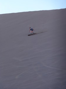 Boarding in der Atacama-Wüste